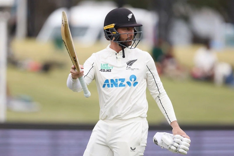 एउटै टेस्टमा दोहोरो शतक र शतक बनाउने न्युजिल्यान्डका पहिलो खेलाडी बने डेभन कन्वे